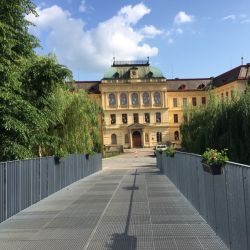 Die Schule von Jaromer
