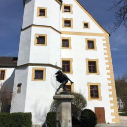 Moriskentänzer, gestaltet von Erasmus Grasser, dem berühmtesten Sohn der Stadt