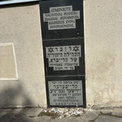 Am ehemaligen jüdischen Friedhof