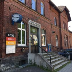 Der Bahnhof an dem während der deutsch/deutschen Teilung gefürchtete Kontrollen der Reisenden durchgeführt wurden
