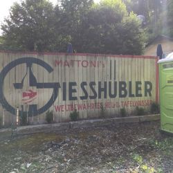 Früher hieß das Wasser Gießhübler...