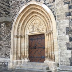 Dom, Seitenportal