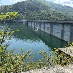 An der Staumauer angekommen