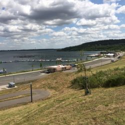 Die Marina von Braunsbedra mit Seebrücke