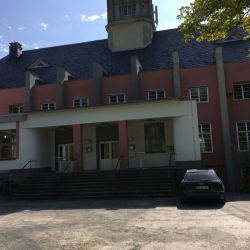 Der obere Eingang zum roten Saal