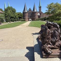 Die Löwen am Holstentor