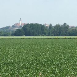 Melnik von Weitem
