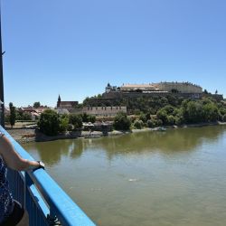 Burg ...
