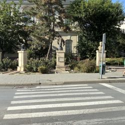 Fünf wichtige Männer, keine Rumänen, z.B. Kemal Atatürk