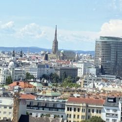 Der Stephansdom überragt fast alles