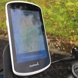 Ein Vogel hat auf mein Garmin gesch..........
