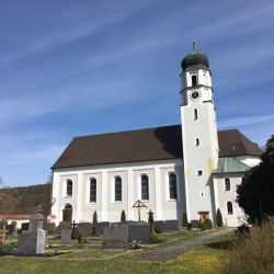 Kirche Adertshausen